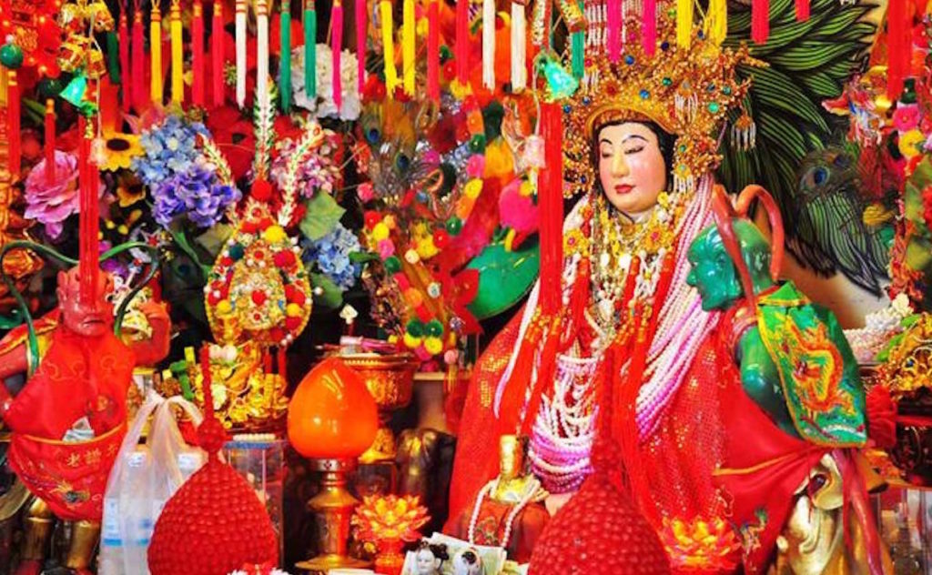 Jao Mae Khao Sam Muk Chinese Temple Shrine