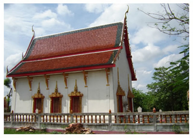 Wat Bom Raman Uposatha Shrineroom